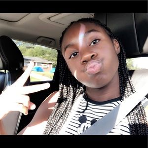 Meet your Posher, Kaya